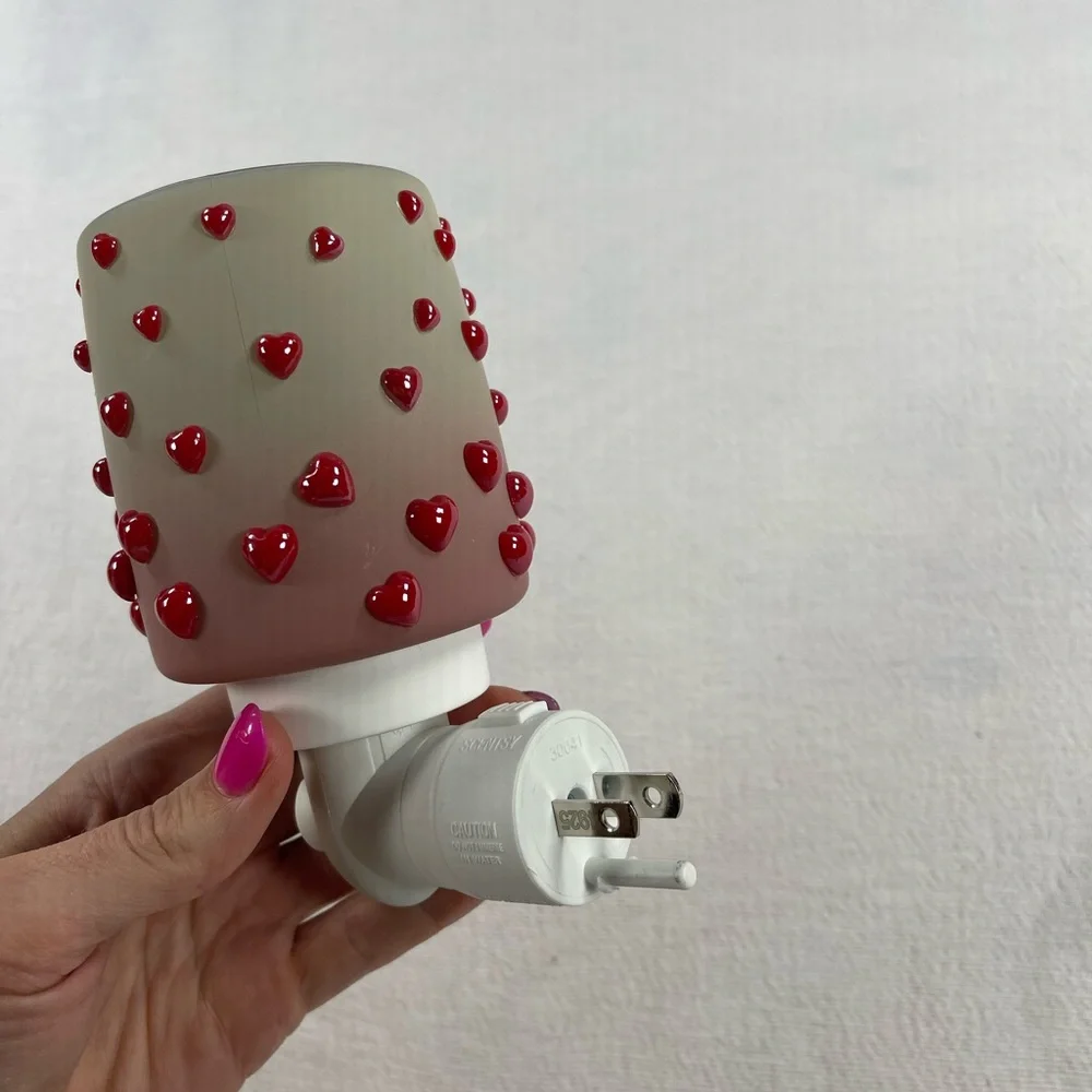 Scentsy Soaring Hearts Mini Warmer - Peach Pink